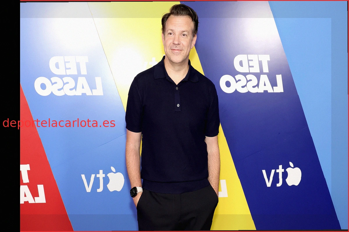 Jason Sudeikis luce zapatillas de Caitlin Clark en el estreno de 'Ted Lasso'