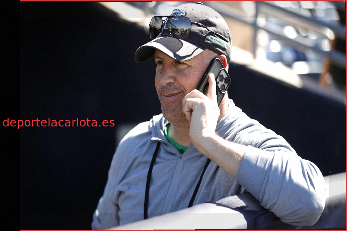 Athletics y David Forst Separan Caminos; Dan Feinstein Asume como GM Interino